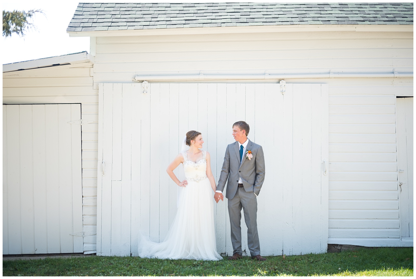 Michigan outdoor summer wedding at River Edge Bed and Breakfast
