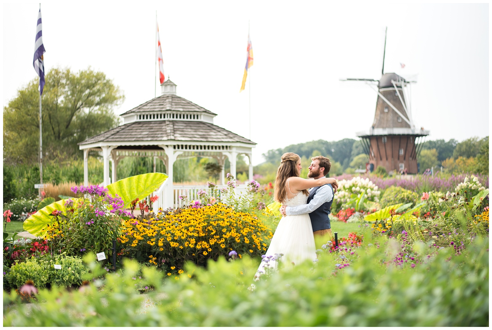 wedding, windmill island, trisha marie photography, holland