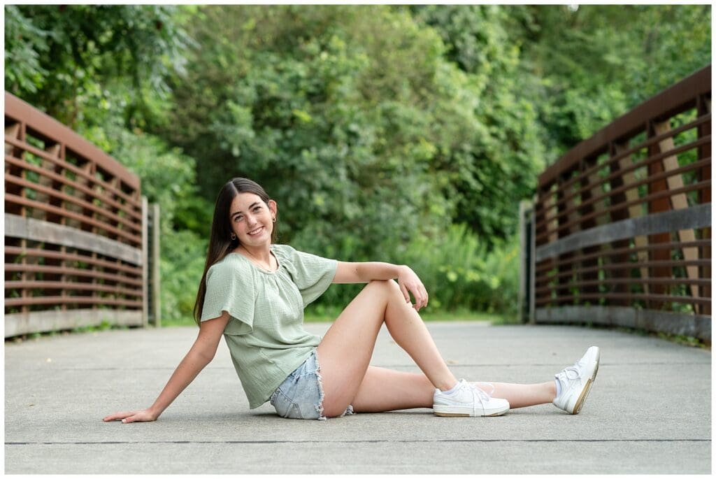 senior photos, senior session, portraits, downtown holland, holland michigan, wild flower field
